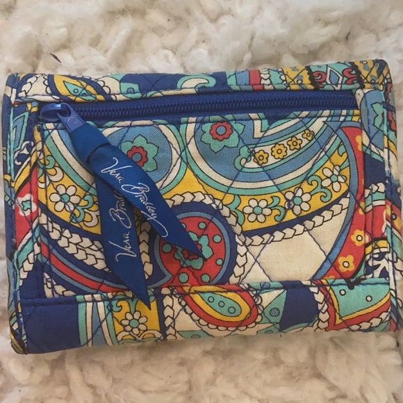 Vera Bradley wallet - Picture 2 of 9